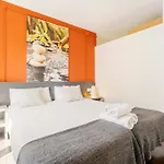 AB Vilà i Vilà Apartments